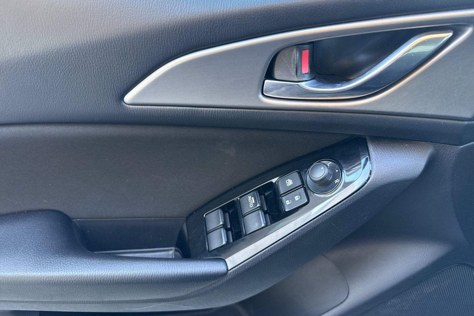 2018 Mazda Mazda3 Sport