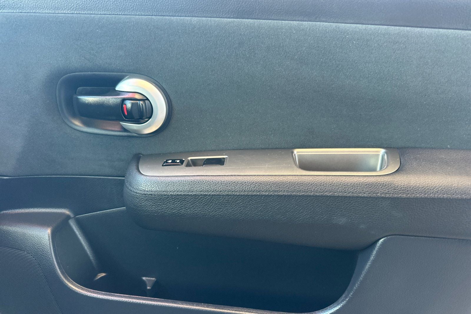 2012 Nissan Versa 1.8 S