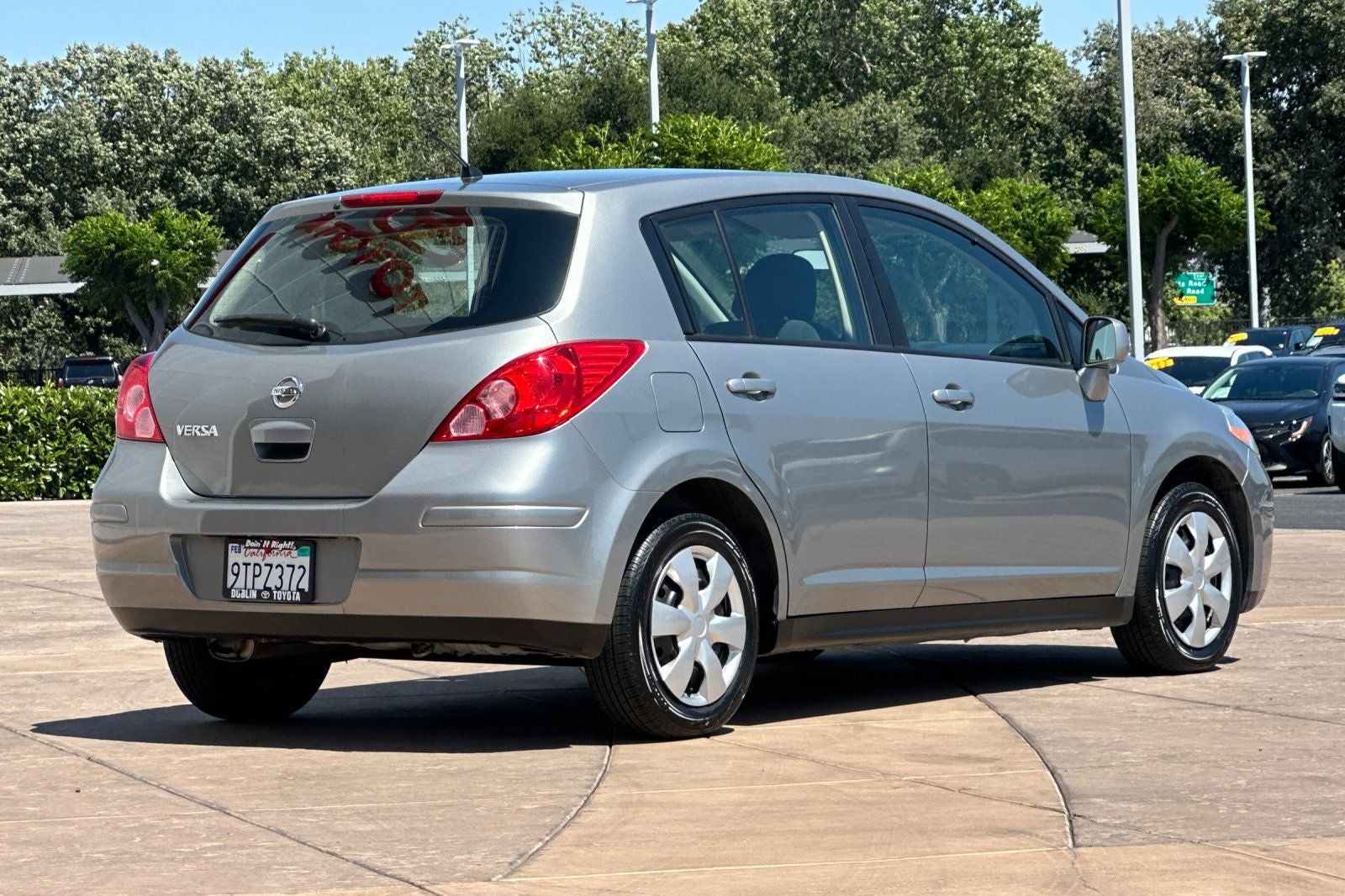 2012 Nissan Versa 1.8 S