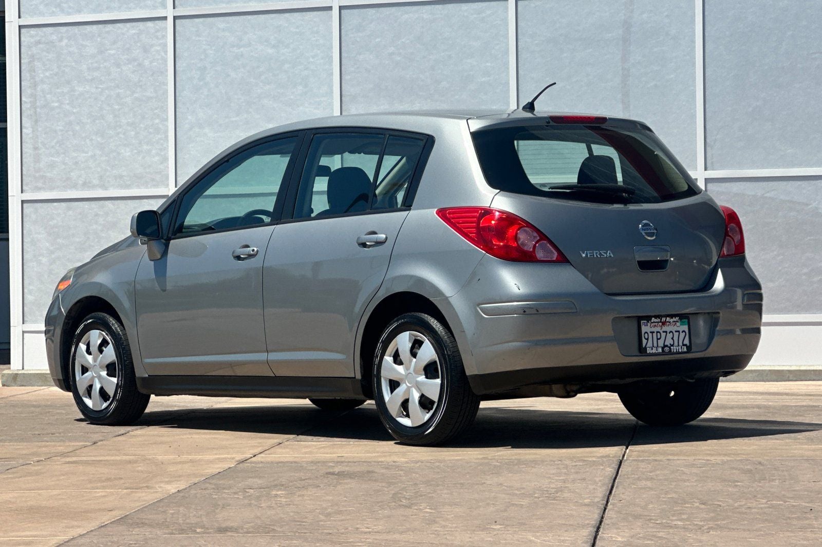 2012 Nissan Versa 1.8 S