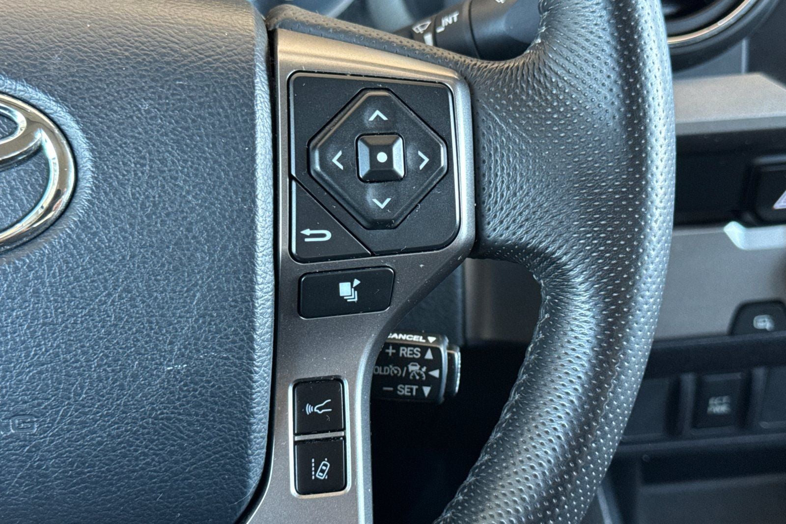 2019 Toyota Tacoma SR5 V6