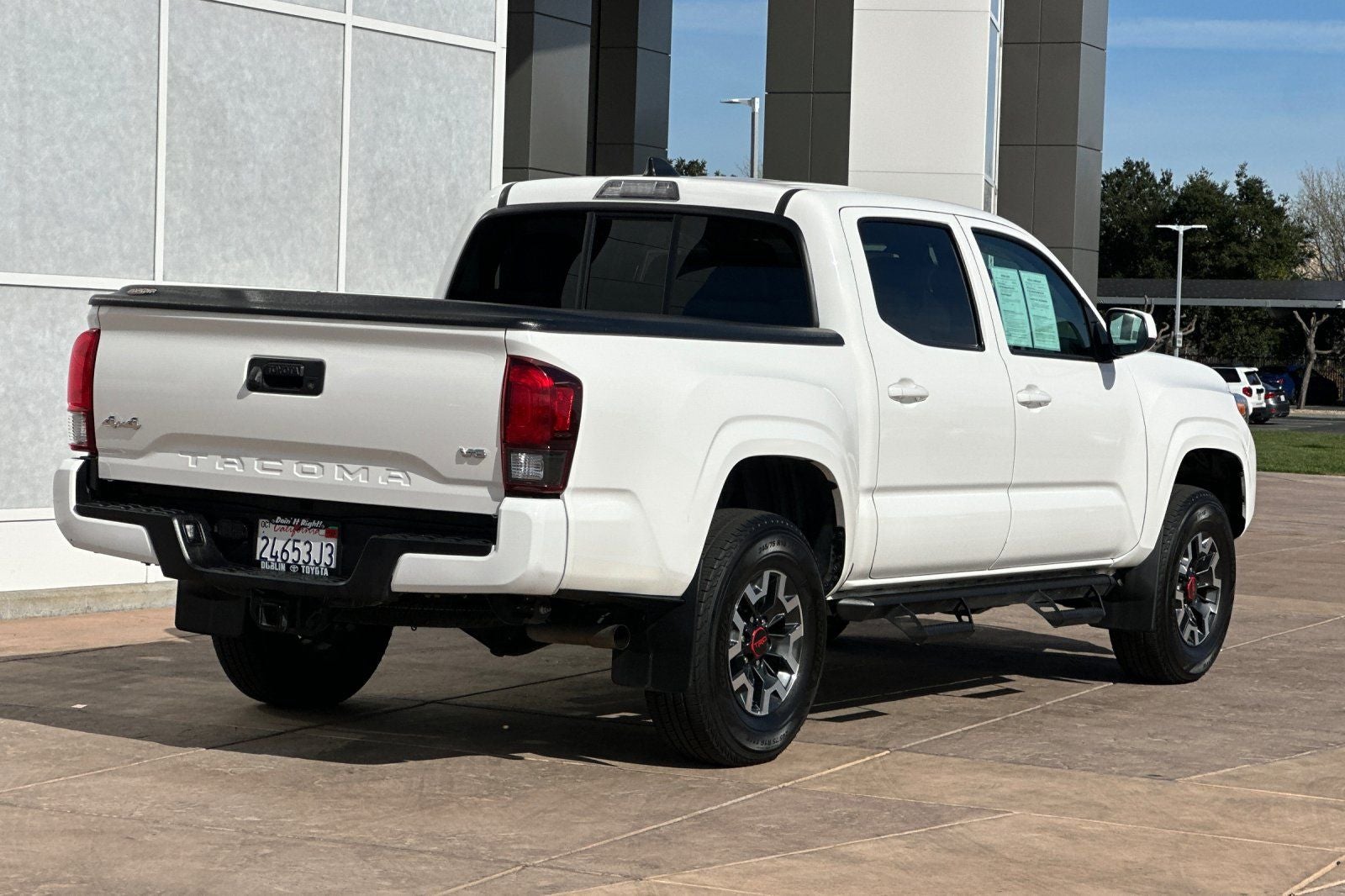 2022 Toyota Tacoma SR V6