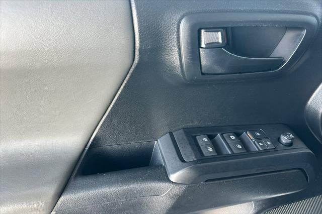 2022 Toyota Tacoma SR V6