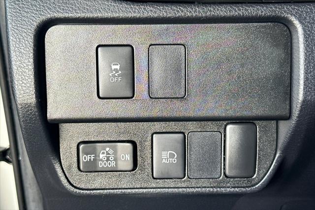 2022 Toyota Tacoma SR V6