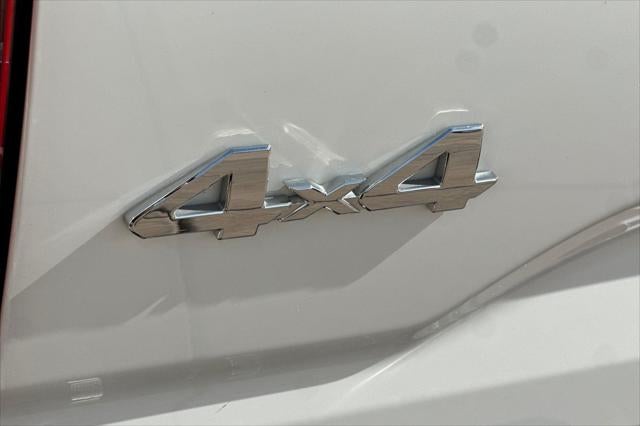 2022 Toyota Tacoma SR V6