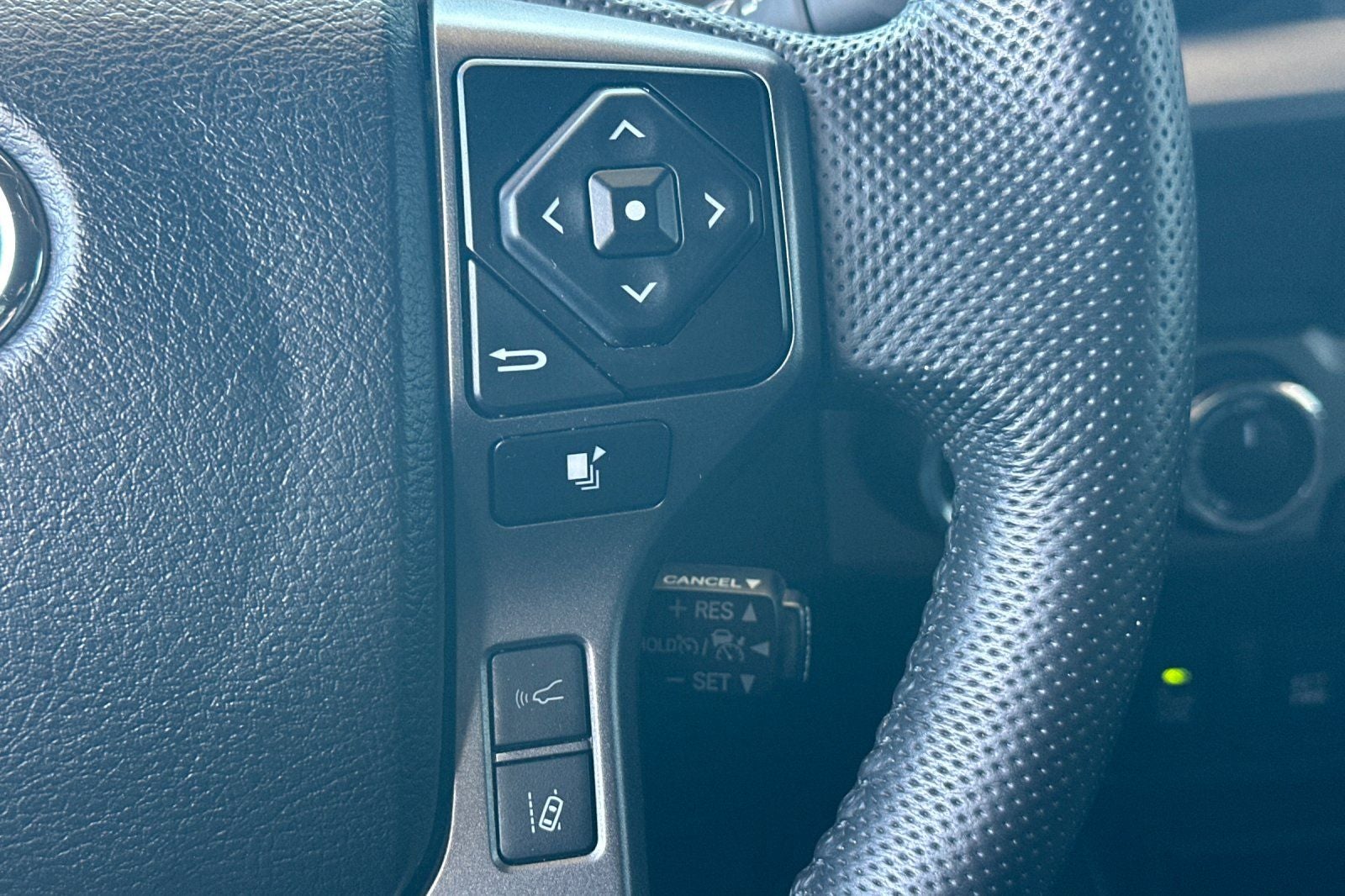 2022 Toyota Tacoma TRD Off-Road V6