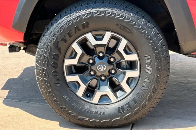 2022 Toyota Tacoma TRD Off-Road V6