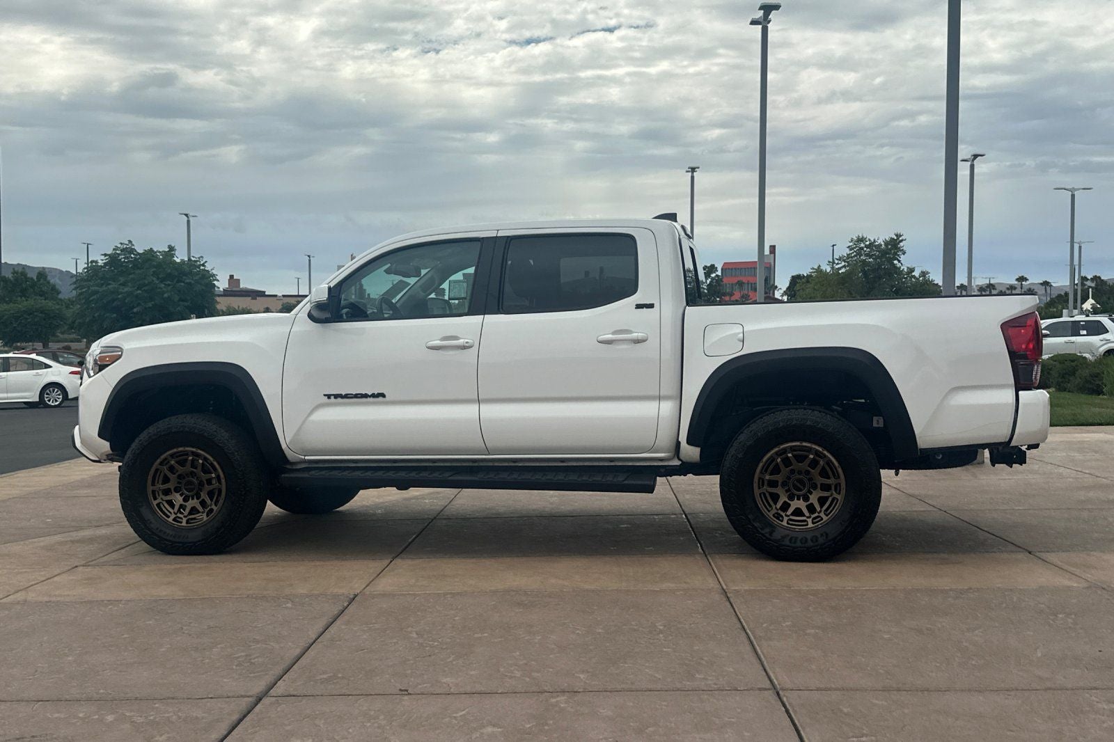 2023 Toyota Tacoma Trail Edition V6