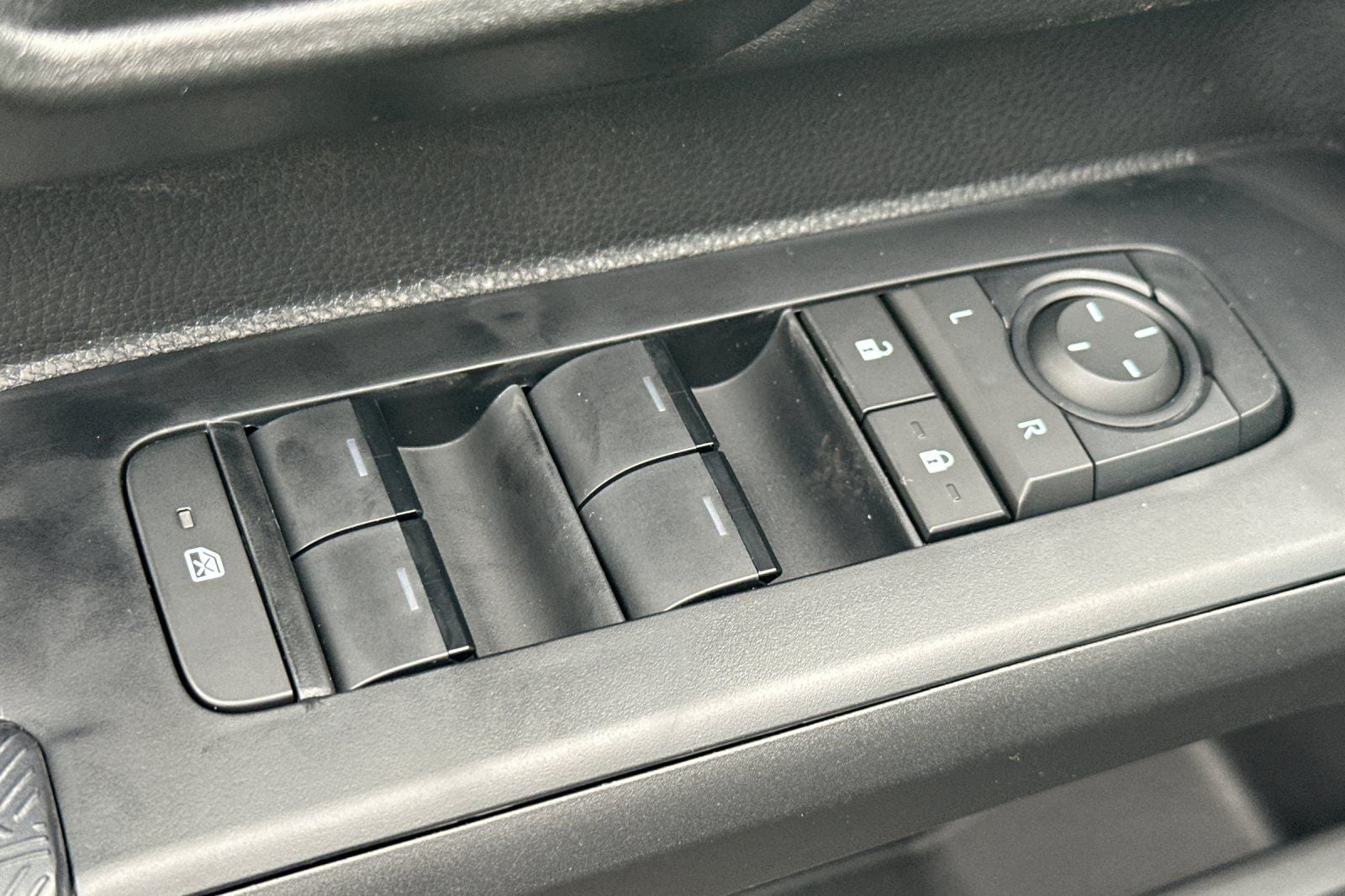 2026 Toyota Tacoma SR5 V6