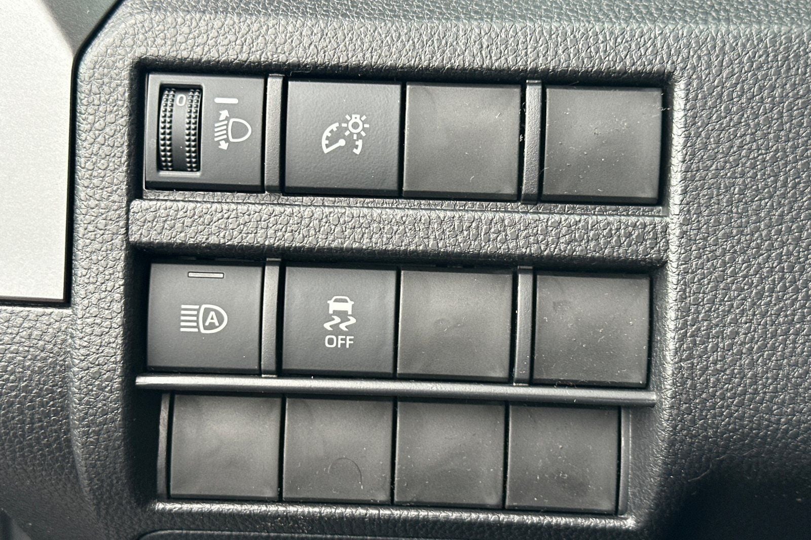 2026 Toyota Tacoma SR5 V6