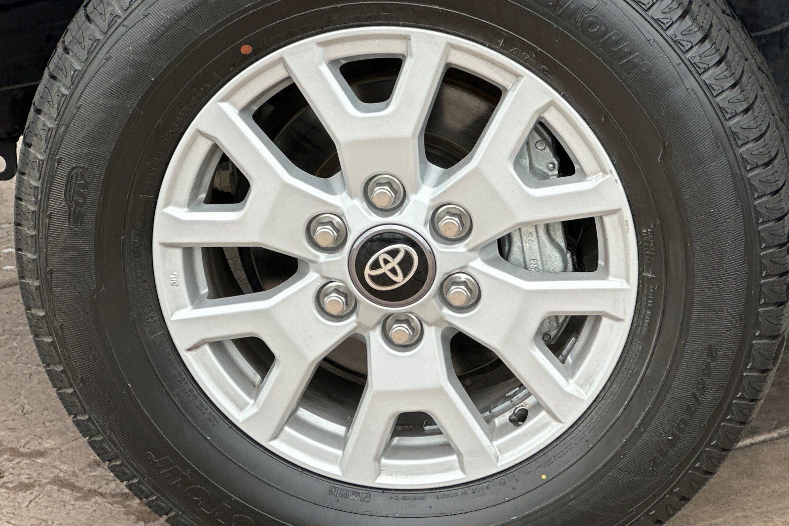 2024 Toyota Tacoma SR5