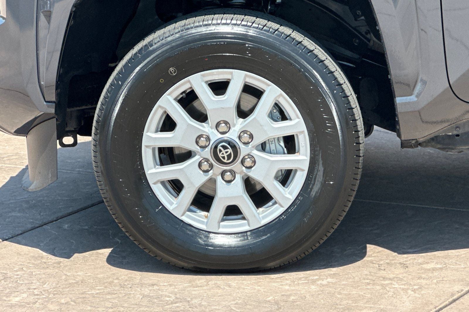 2025 Toyota Tacoma SR5