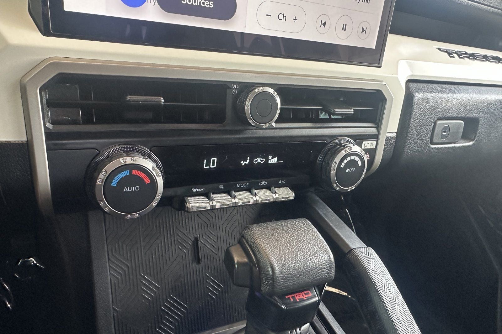 2024 Toyota Tacoma TRD Off-Road