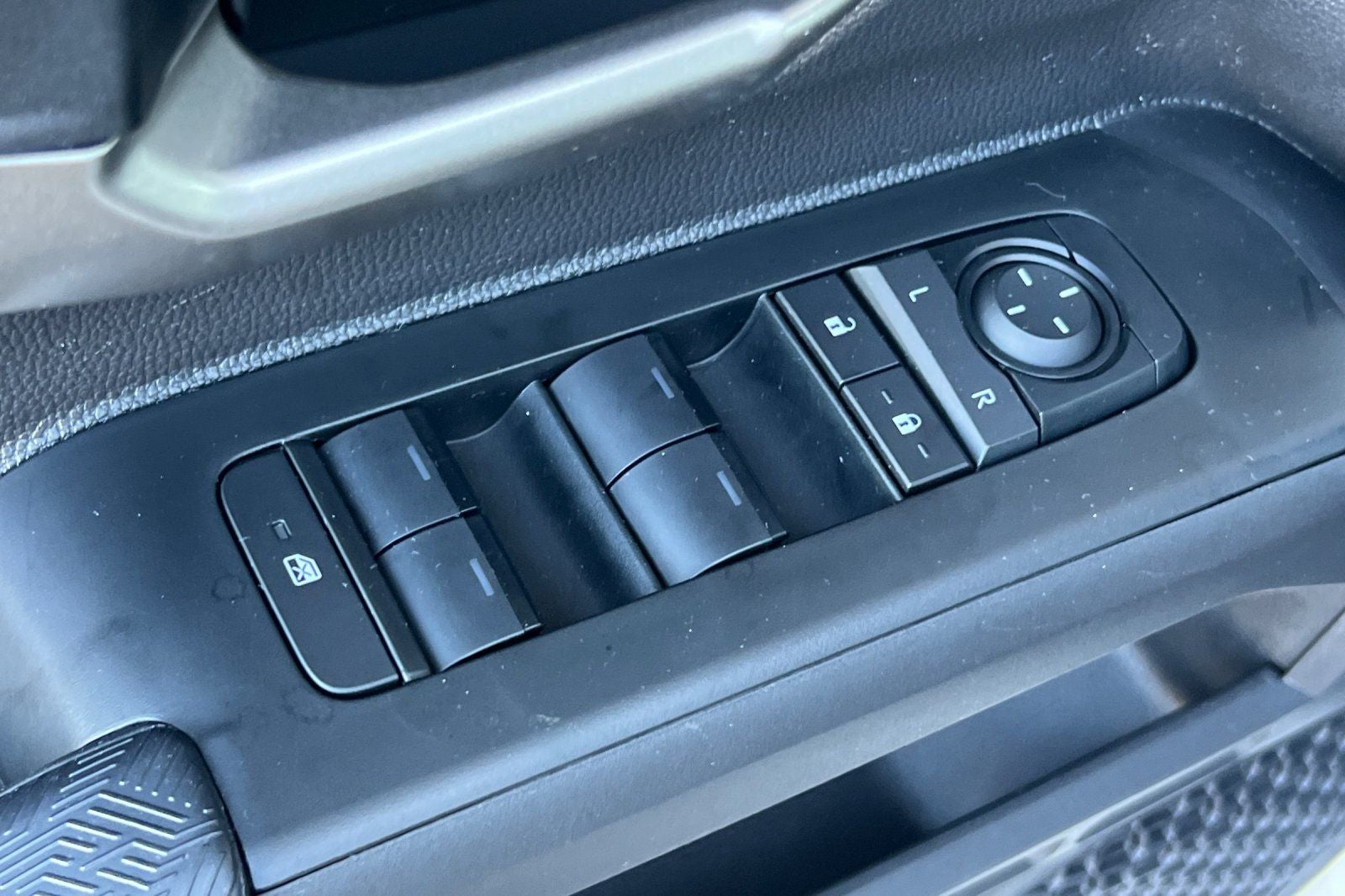 2025 Toyota Tacoma Hybrid TRD Off Road