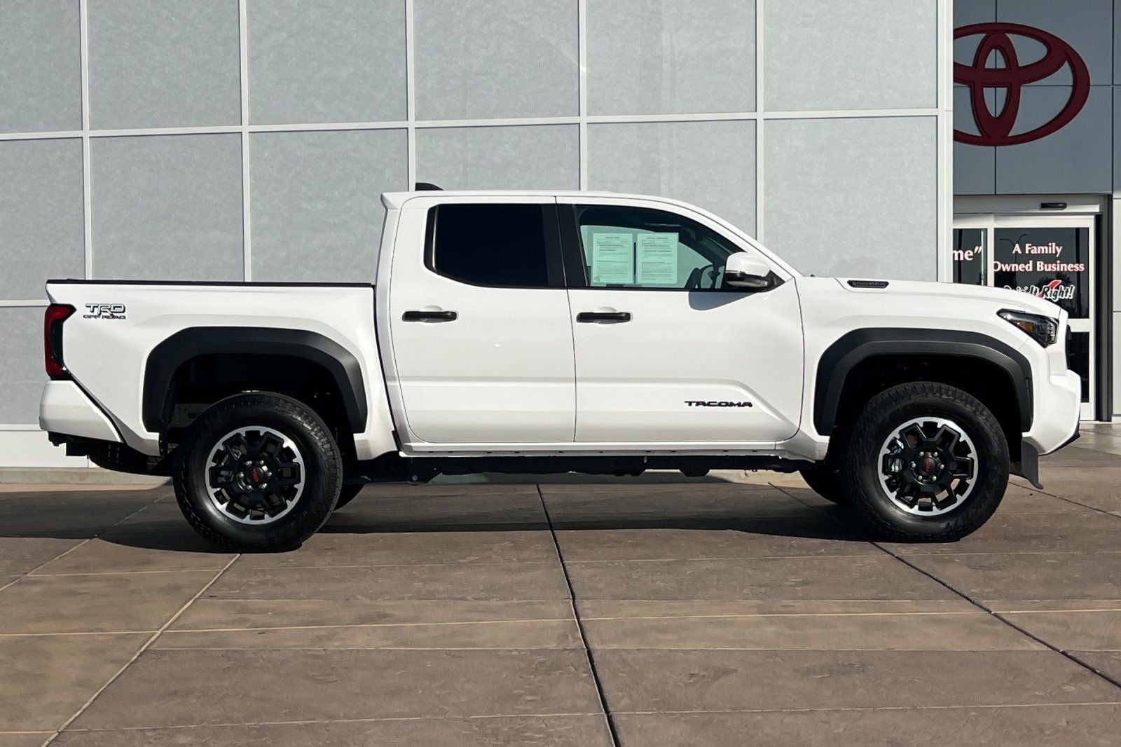 2025 Toyota Tacoma Hybrid TRD Off Road