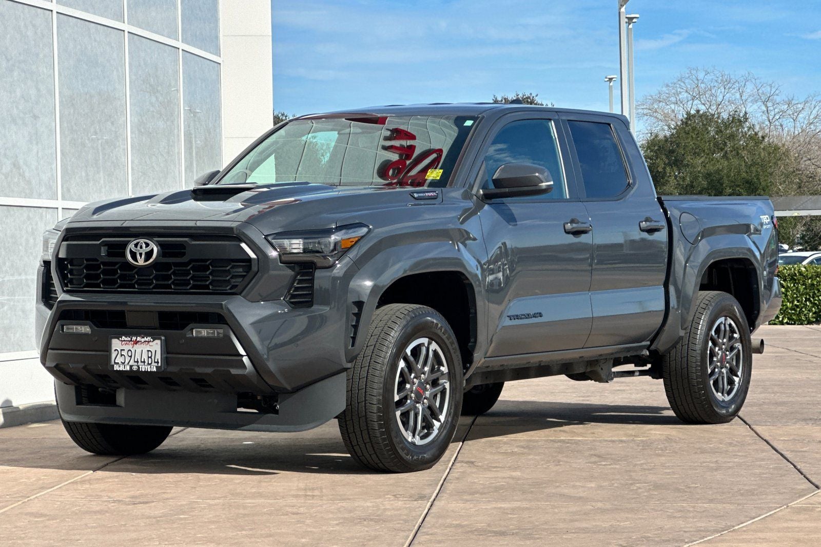 2024 Toyota Tacoma Hybrid TRD Sport