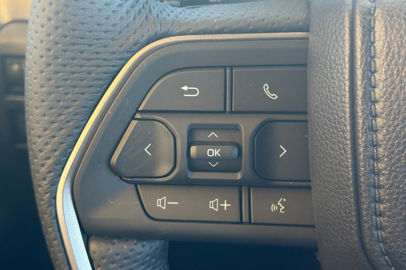 2025 Toyota Tacoma Hybrid TRD Off Road