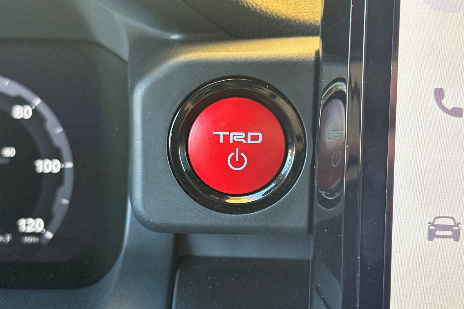 2026 Toyota Tacoma Hybrid TRD Off Road