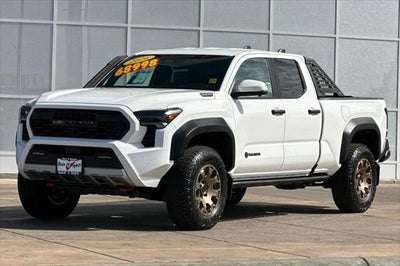 2026 Toyota Tacoma Hybrid Trailhunter