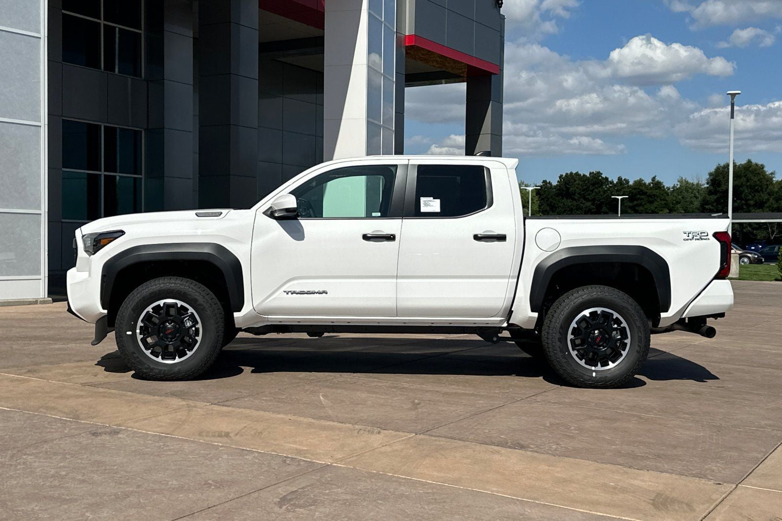 2026 Toyota Tacoma Hybrid TRD Off Road