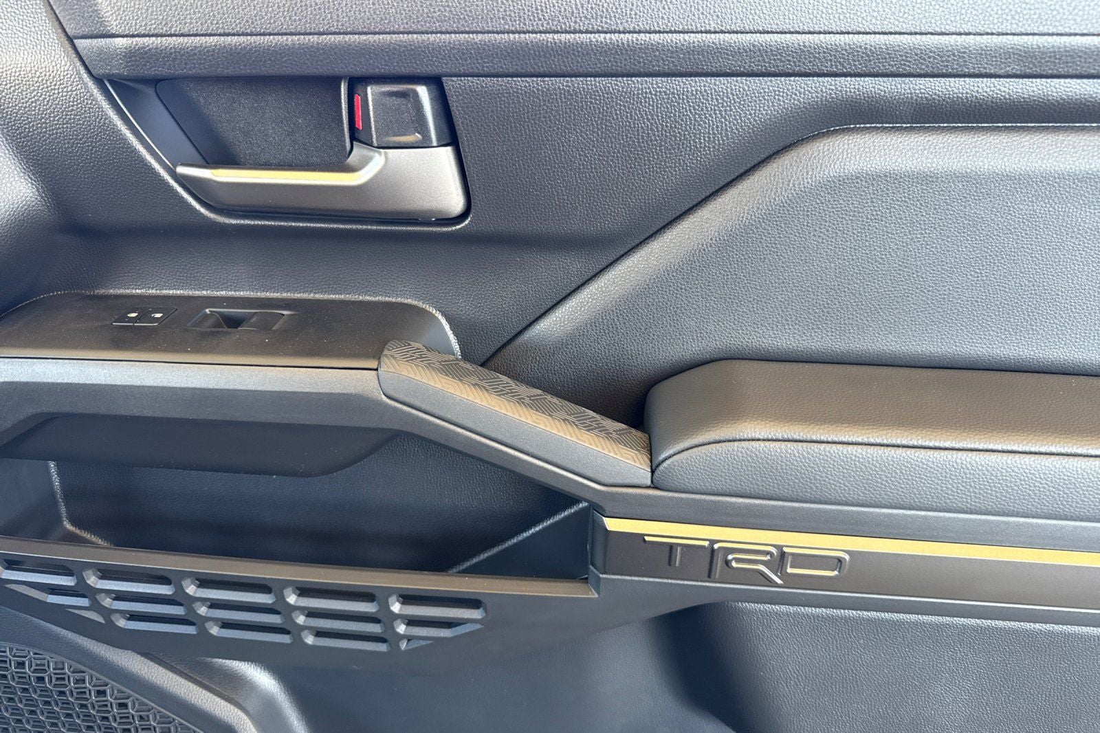 2025 Toyota Tacoma Hybrid TRD Off Road