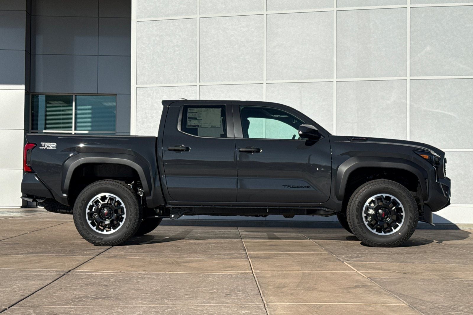 2025 Toyota Tacoma Hybrid TRD Off Road