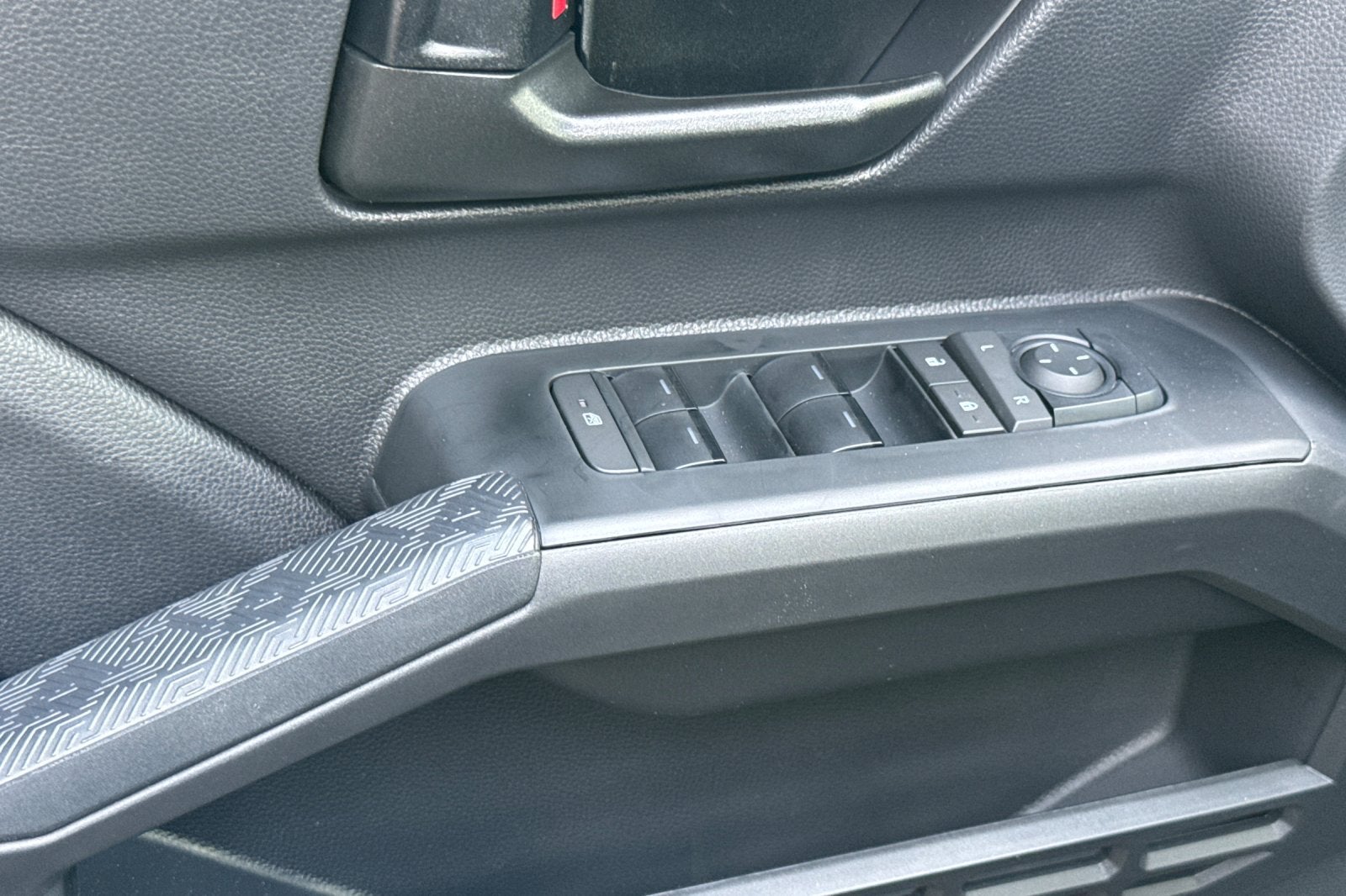 2026 Toyota Tacoma SR V6