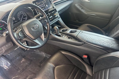 2019 Toyota Avalon Hybrid XSE