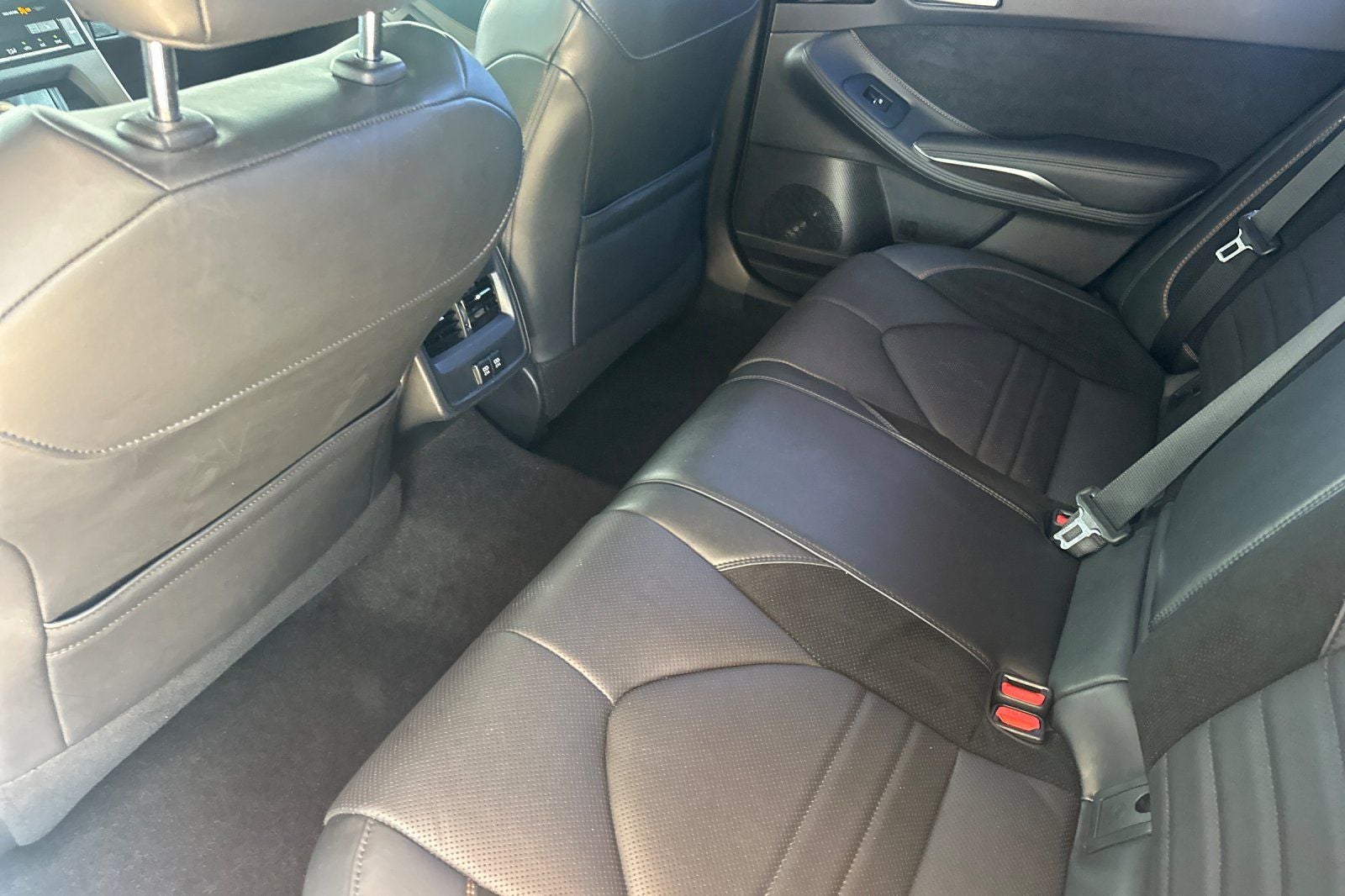 2019 Toyota Avalon Hybrid XSE