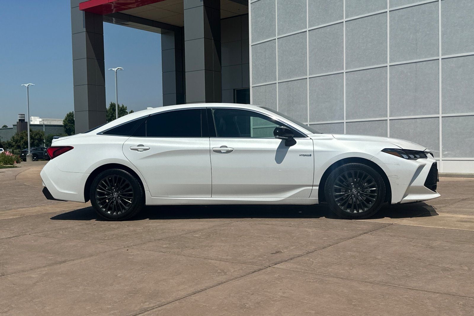 2019 Toyota Avalon Hybrid XSE