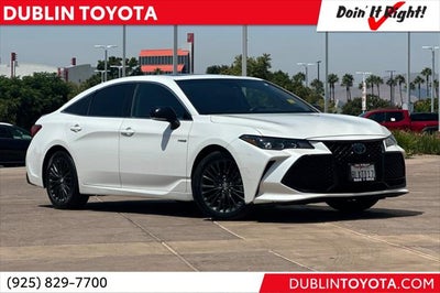 2019 Toyota Avalon Hybrid XSE