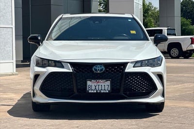 2019 Toyota Avalon Hybrid XSE