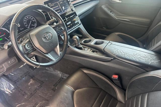 2019 Toyota Avalon Hybrid XSE