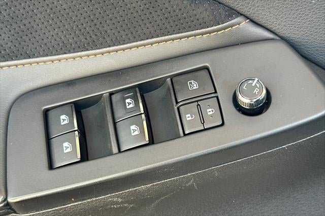 2019 Toyota Avalon Hybrid XSE