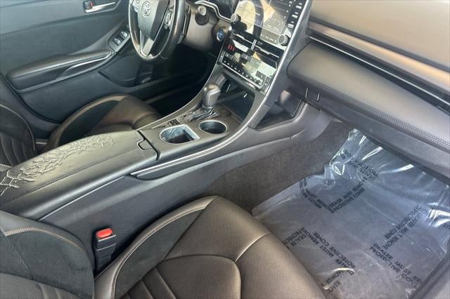 2019 Toyota Avalon Hybrid XSE