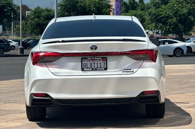 2019 Toyota Avalon Hybrid XSE