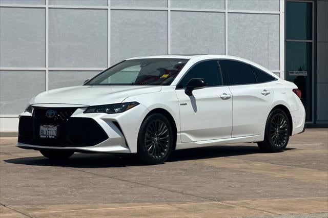 2019 Toyota Avalon Hybrid XSE