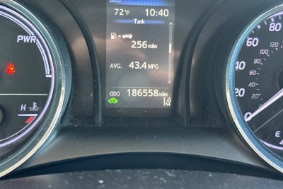 2019 Toyota Camry Hybrid LE