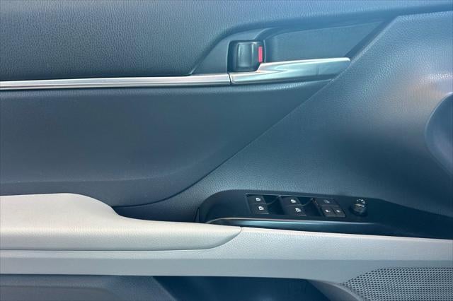 2019 Toyota Camry Hybrid LE