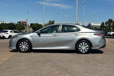 2019 Toyota Camry Hybrid LE