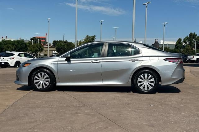 2019 Toyota Camry Hybrid LE