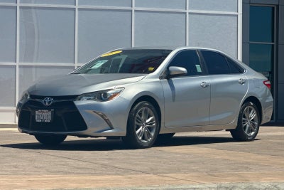 2017 Toyota Camry SE