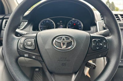 2017 Toyota Camry LE