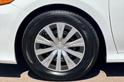 2023 Toyota Camry Hybrid LE