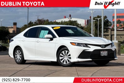 2022 Toyota Camry Hybrid LE