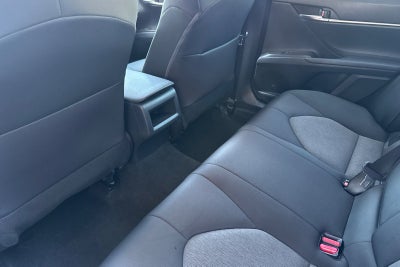 2022 Toyota Camry Hybrid LE