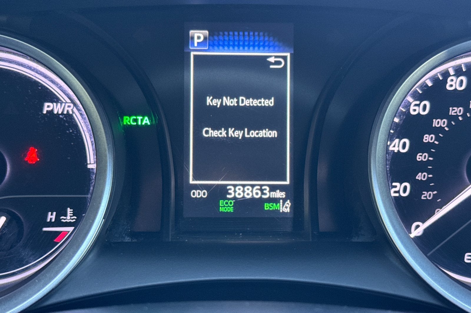 2022 Toyota Camry Hybrid LE