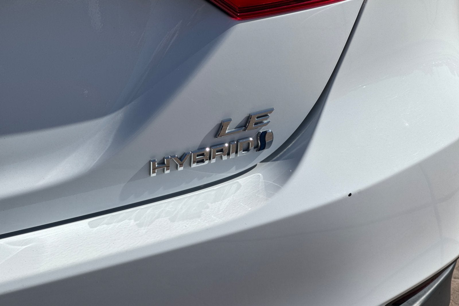 2022 Toyota Camry Hybrid LE