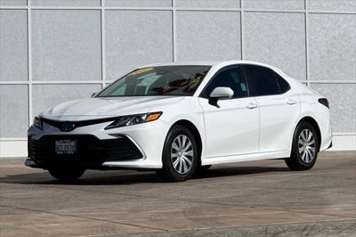 2022 Toyota Camry Hybrid LE