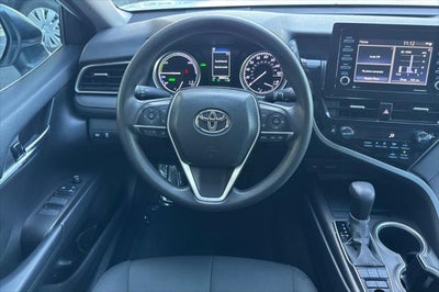 2022 Toyota Camry Hybrid LE
